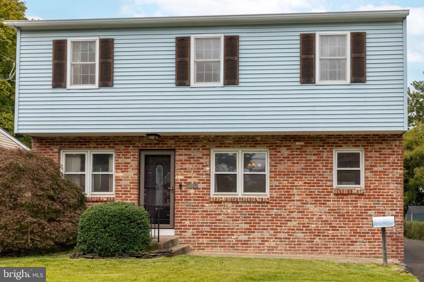 Property Photo:  846 Central Avenue  PA 19038 