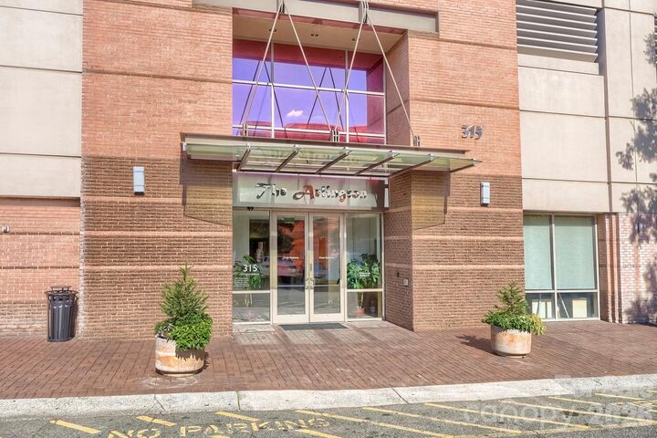 Property Photo:  315 Arlington Avenue 1902  NC 28203 