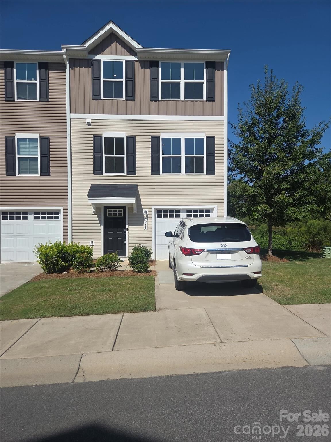 Property Photo:  6233 Cutwater Circle  NC 28269 