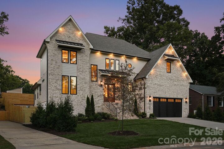 Property Photo:  529 Kenlough Drive  NC 28209 