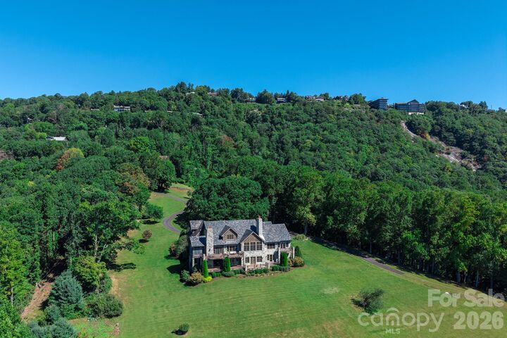 Property Photo: 733 Dogwood Lane NC 28605