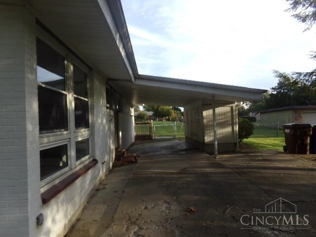 Property Photo:  4721 Creekview Drive  OH 45044 