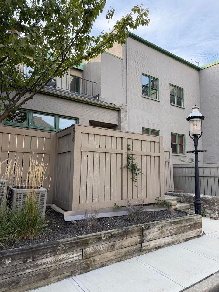 Property Photo:  38 W Hoster Street  OH 43215 
