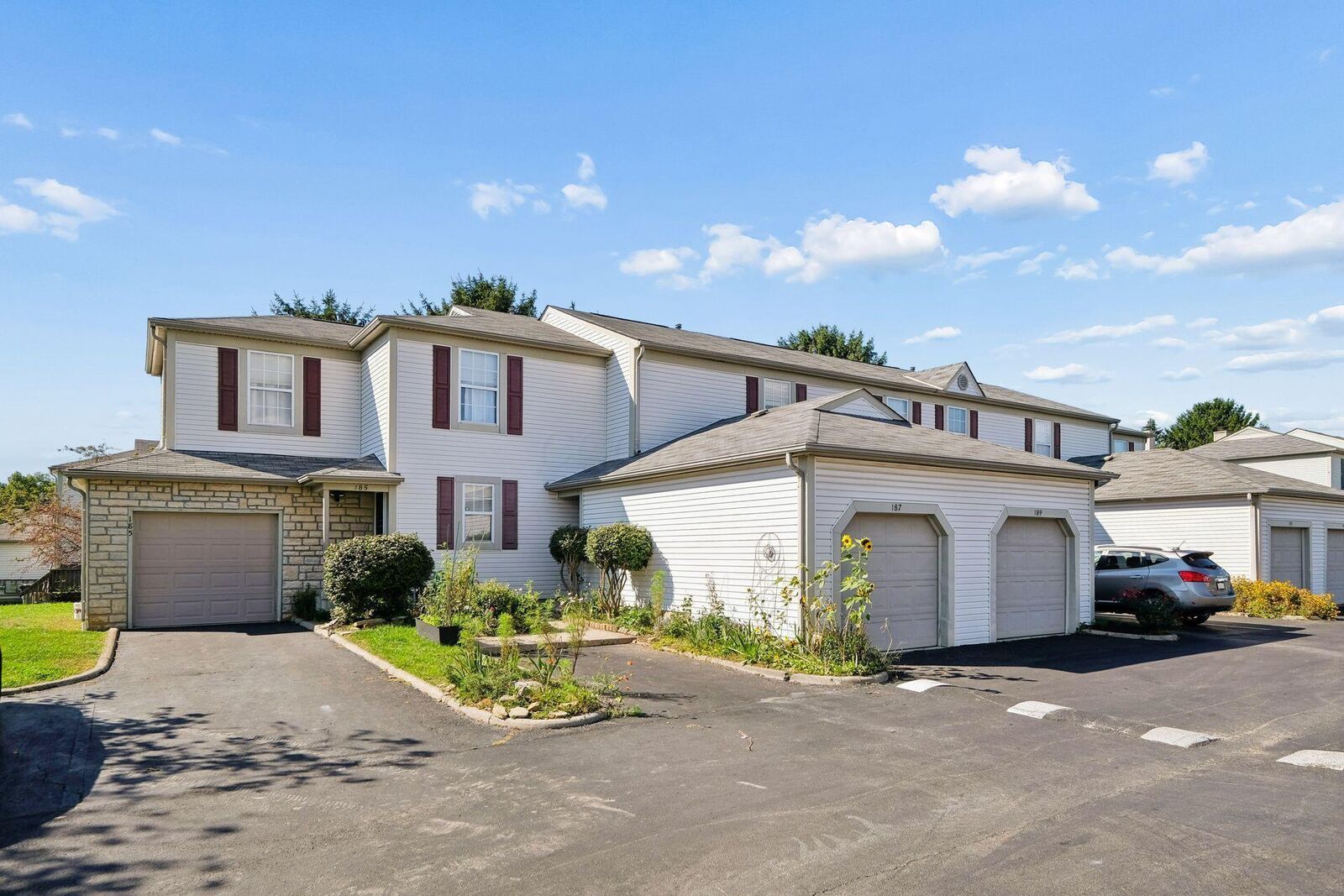 Property Photo:  187 Malloy Lane  OH 43004 