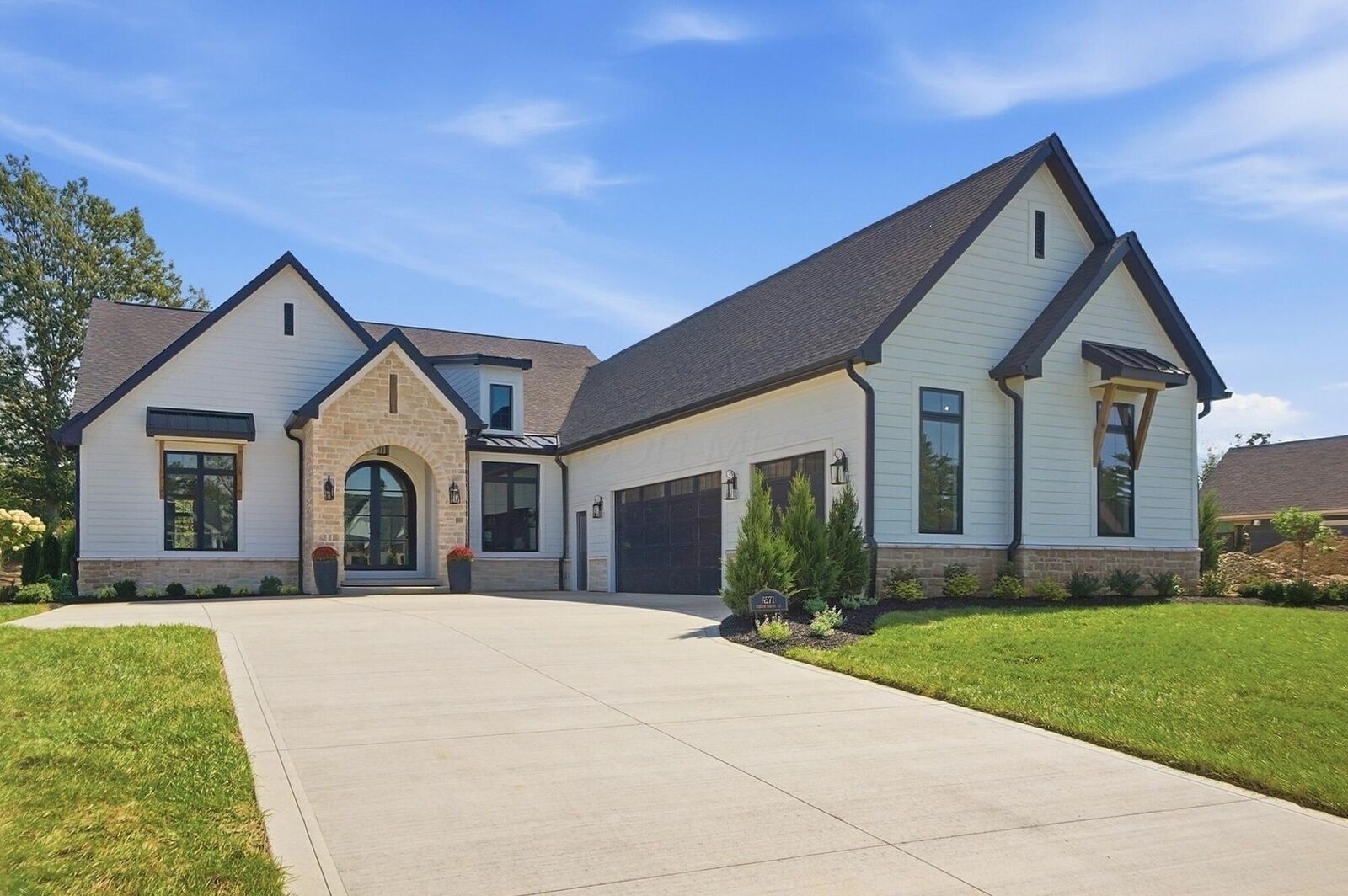 Property Photo: 6571 Scioto Bluff Court OH 43065