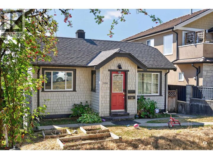 Property Photo: 3184 East 8th Avenue BC V5M 1X6