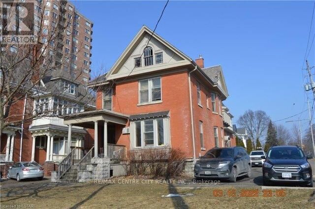 Property Photo:  334 Queens Avenue  ON N6B 1X4 