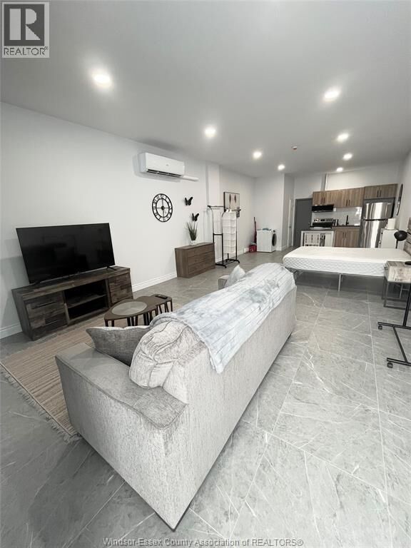 Property Photo: 806 Ottawa Street Main ON N8X 2C6