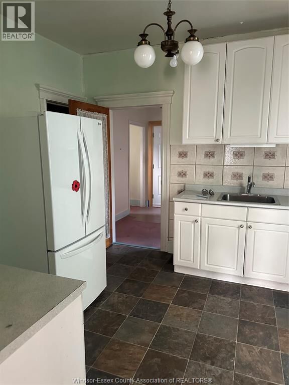 Property Photo:  547 Pierre Avenue  ON N9A 2K1 