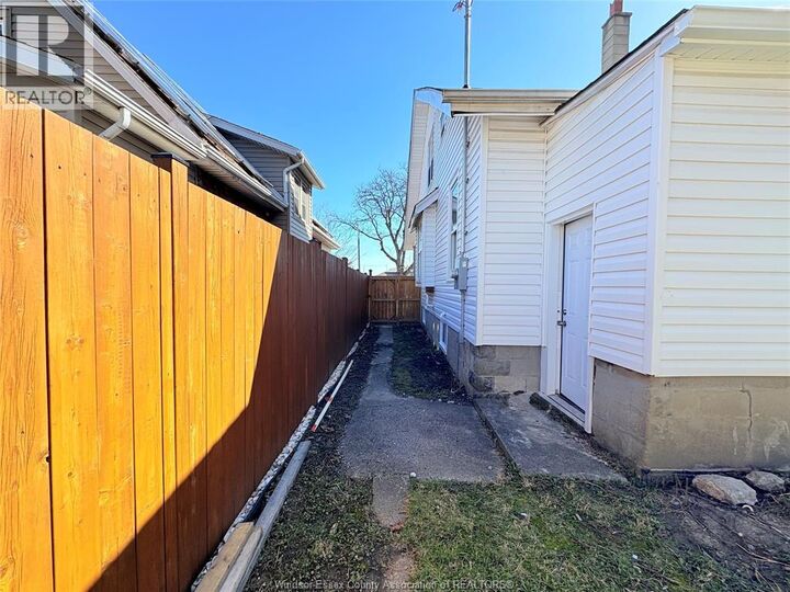 Property Photo: 1489 Windermere Road ON N8Y 3G1