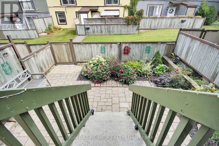 Property Photo:  1250 McWatters Road North 16  ON K2C 3P5 