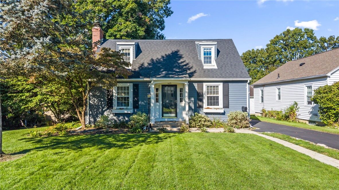 Property Photo:  1423 Crestview Drive  OH 45504 