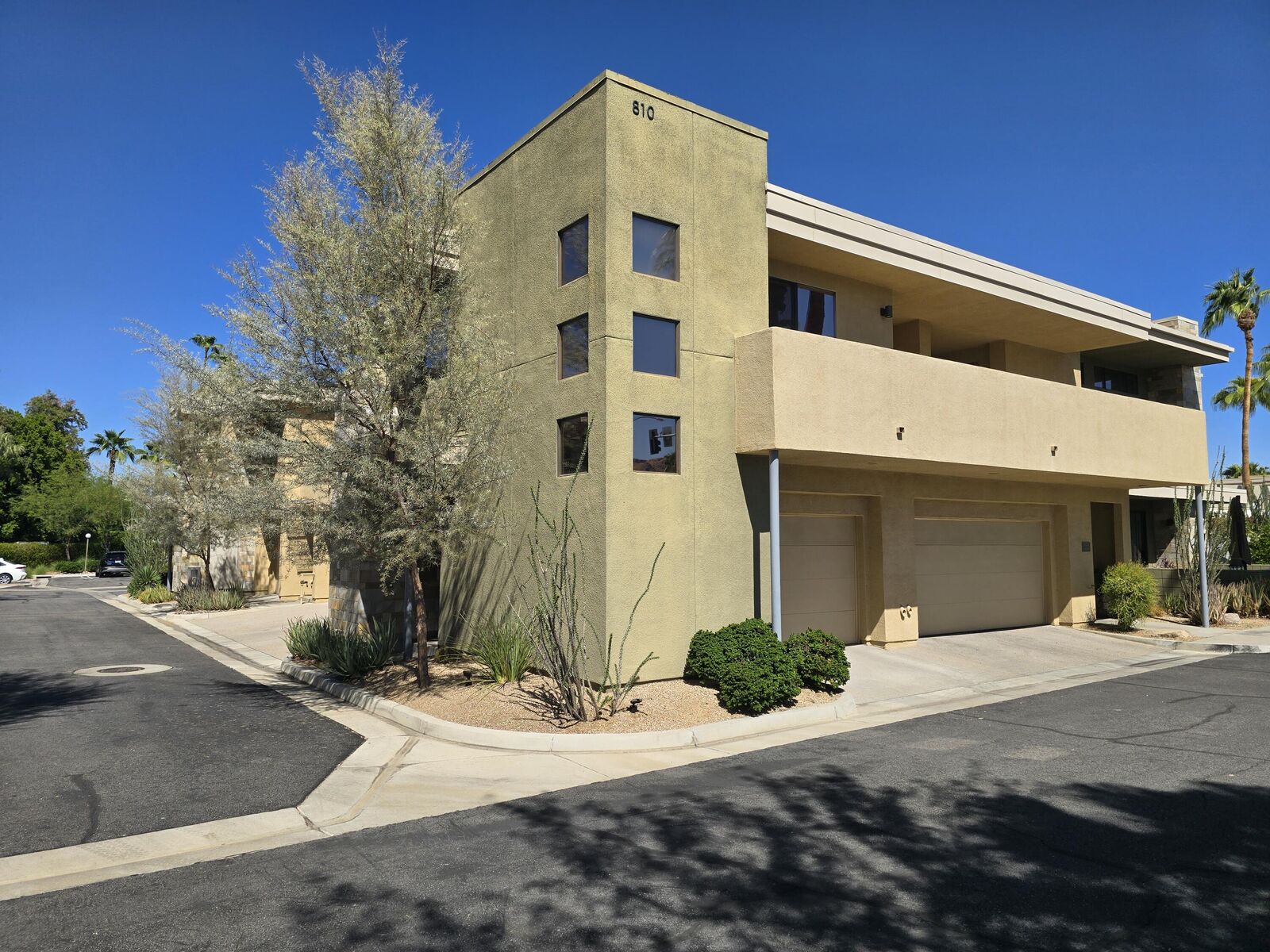 Property Photo:  810 E Palm Canyon Drive 205  CA 92264 