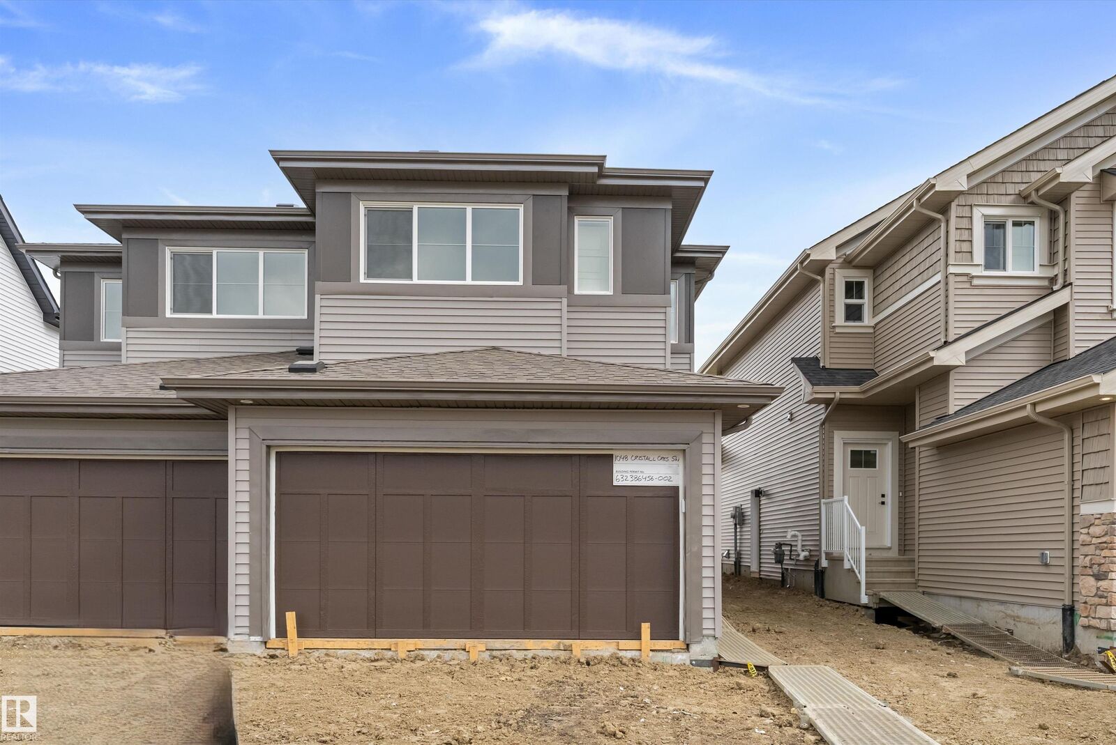 Property Photo:  1048 Cristall Crescent SW  AB T6W 5S6 