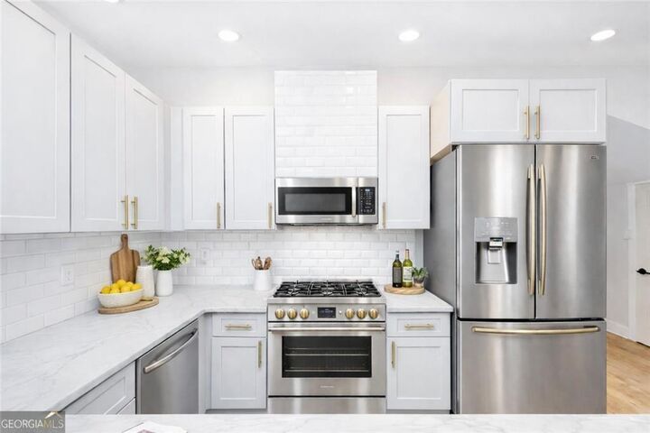 Property Photo:  976 Linam Avenue SE  GA 30315 