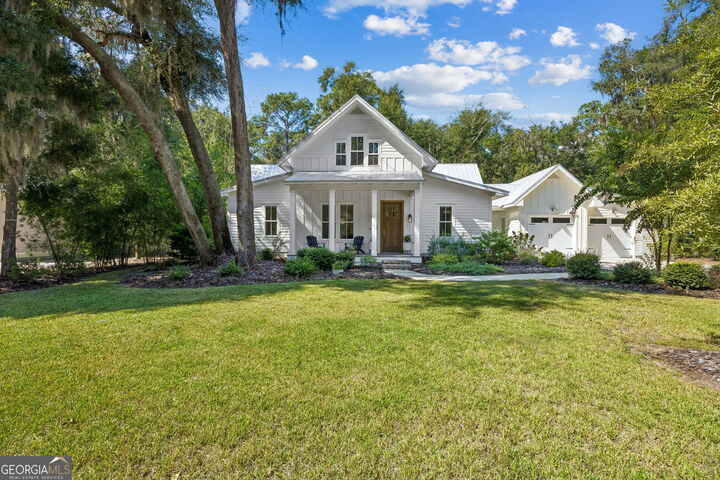 Property Photo: 402 Teather Drive GA 31558