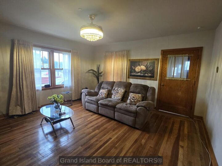 Property Photo:  611 E 11th St  NE 68901 