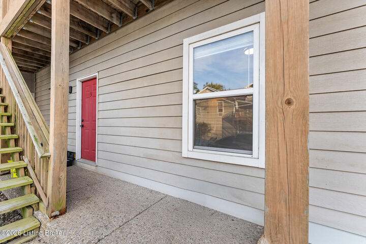 Property Photo:  1924 Muncie Ave Apt 3  KY 40206 