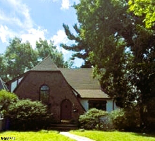 Property Photo: 29 Glenwood Dr NJ 07078