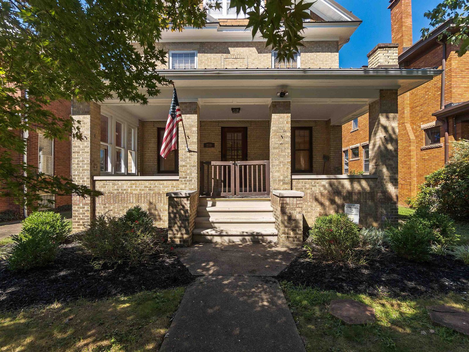 Property Photo:  210 11th Ave  WV 25701 
