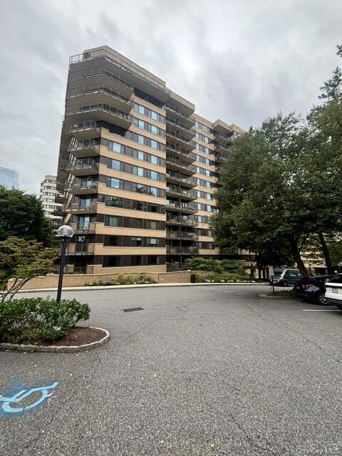 Property Photo:  25 Rockledge Avenue 517  NY 10601 