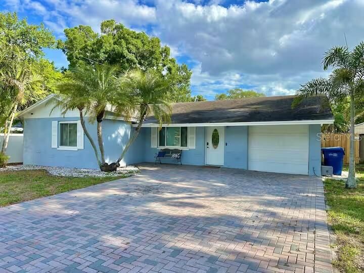 Property Photo: 1080 16th Avenue SW FL 33770