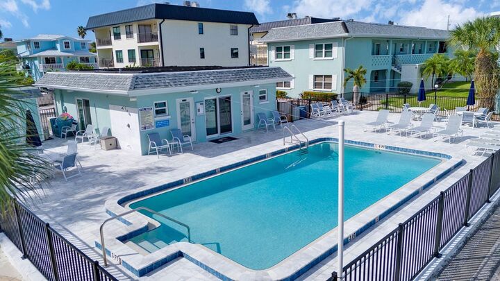 Property Photo:  611 Gulf Drive N A14  FL 34217 