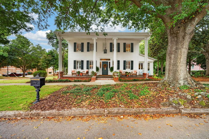 Property Photo:  201 N Madison Ave  GA 31024 