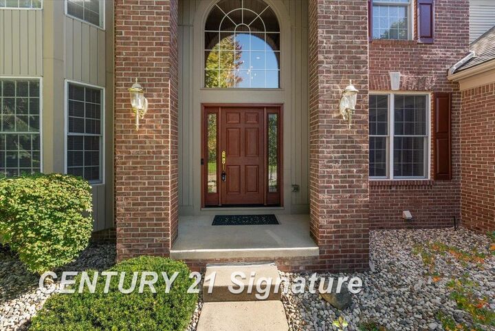 Property Photo: 966 Hollow Corners Court MI 48307