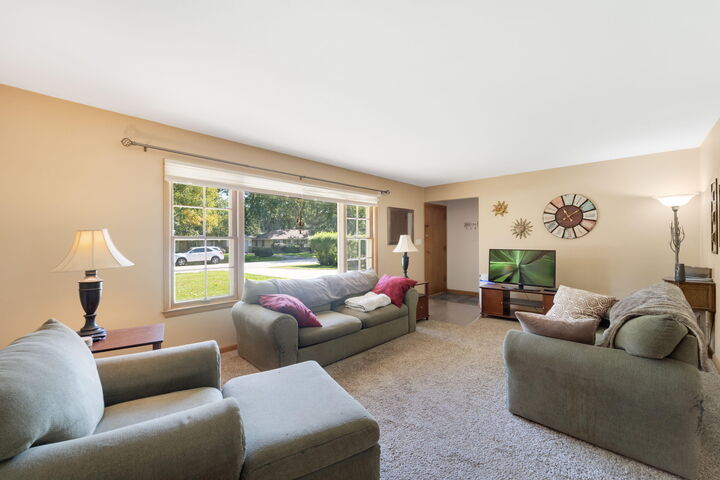 Property Photo: 5937 N Sidney Pl WI 53209