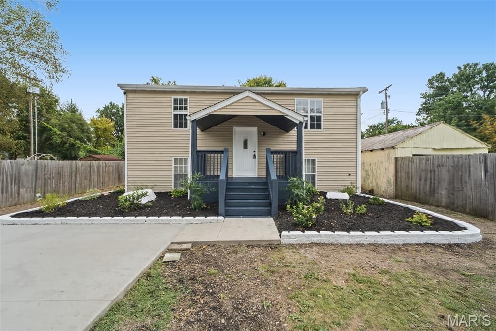 Property Photo: 2548 Hemlock Avenue IL 62040
