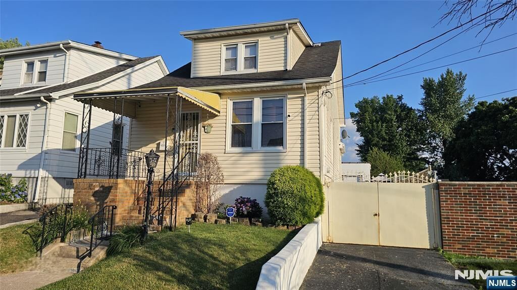 Property Photo:  254-256 Illinois Avenue  NJ 07503 