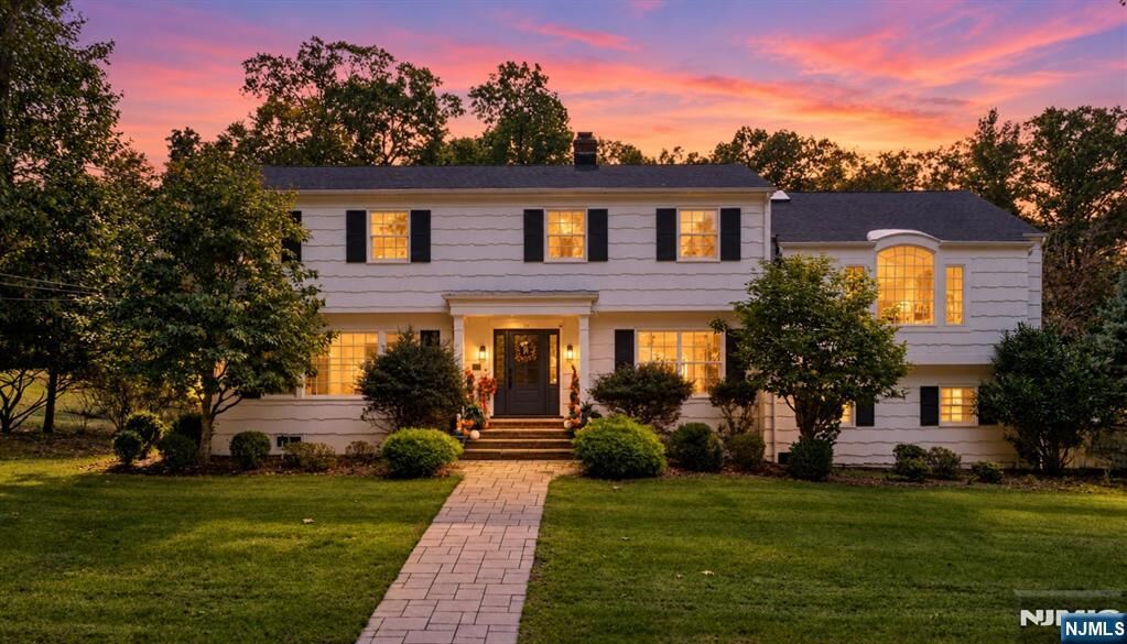 Property Photo:  29 Dearborn Drive  NJ 07675 