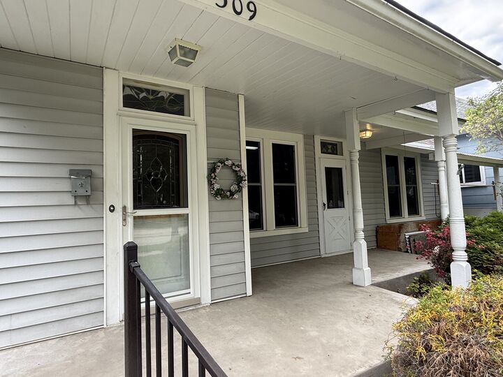 Property Photo: 509 S 3rd Street MT 59840