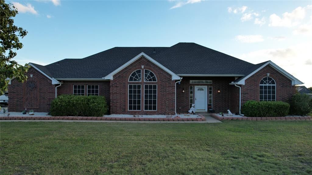 Property Photo:  11990 Hill Country Circle  TX 76259 