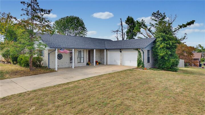 Property Photo: 712 S Riviera Drive AR 72758