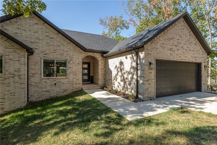Property Photo:  15 Cherhill Drive  AR 72714 