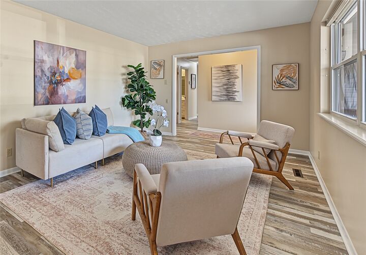 Property Photo:  915 S 20th Street  AR 72758 