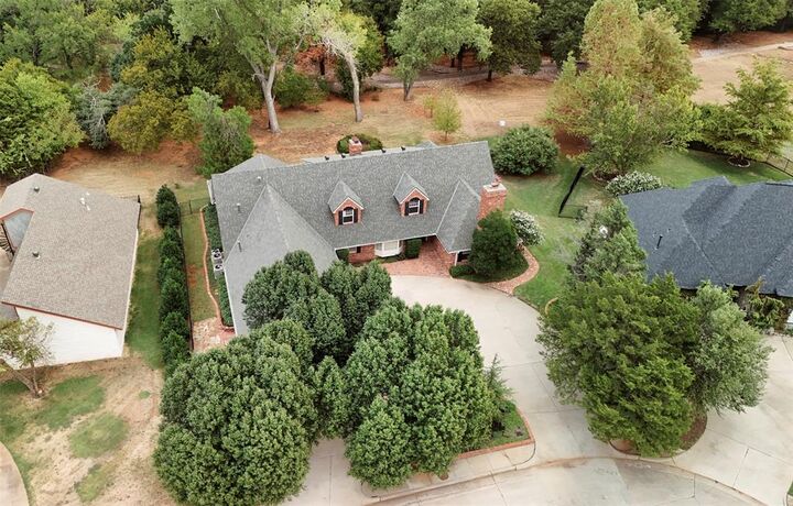 Property Photo:  6004 Muirfield Drive  OK 73025 
