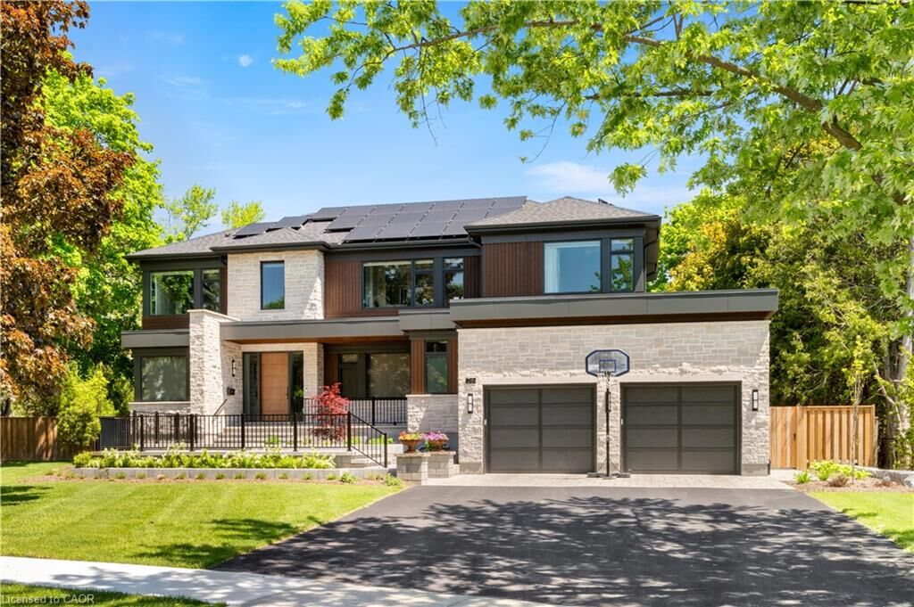Property Photo:  26 Golfview Place  ON N2M 2Y2 