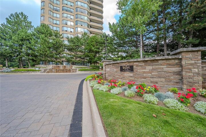 Property Photo:  6 Willow Street 602  ON N2J 4S3 