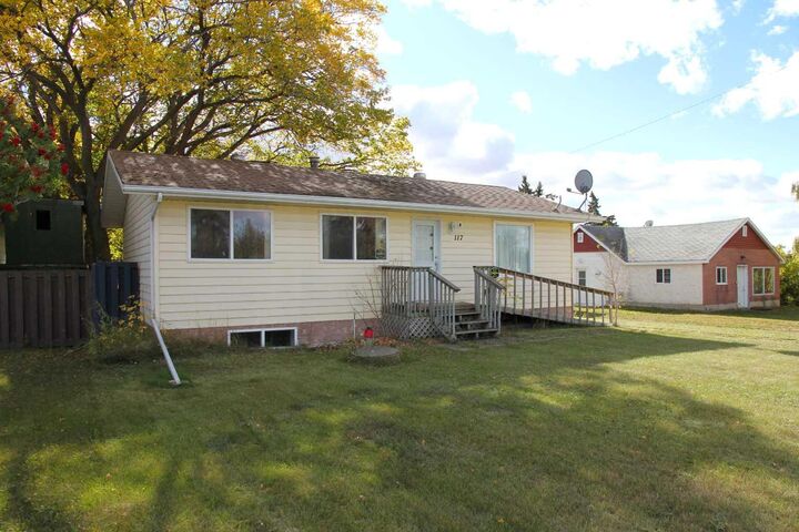 Property Photo:  117 Old Jasper Hwy  SK S0M 1R0 