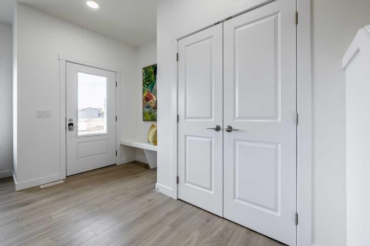Property Photo:  729 Clearview Green  AB T2P 2G7 