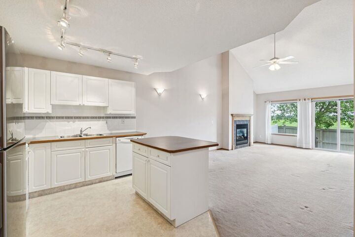 Property Photo:  133 Chaparral Point SE  AB T2X 3M8 