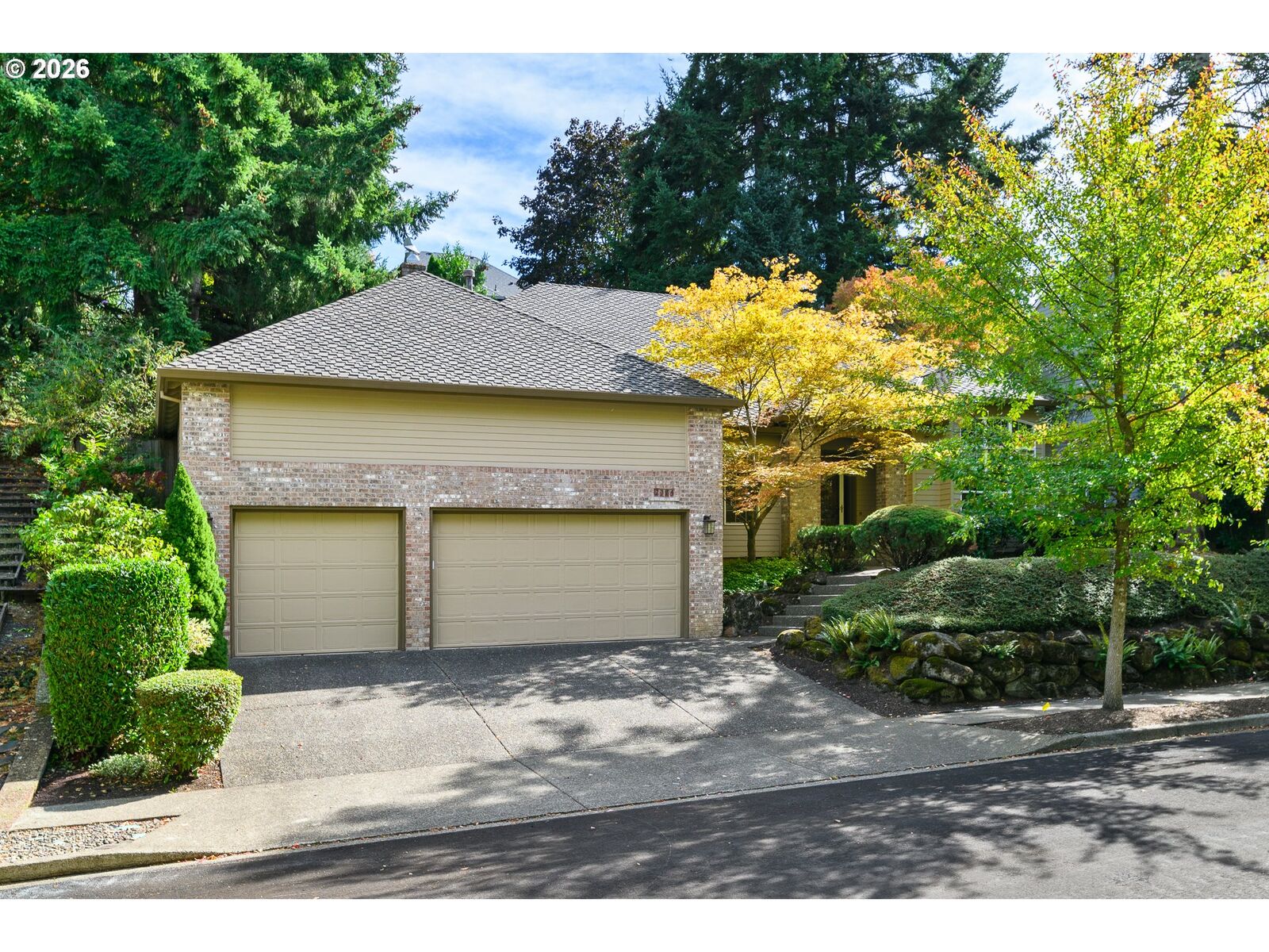 Property Photo: 2215 Brandon Pl OR 97068