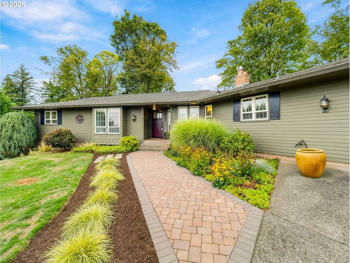 Property Photo:  13876 SE Mountain Crest Dr  OR 97086 