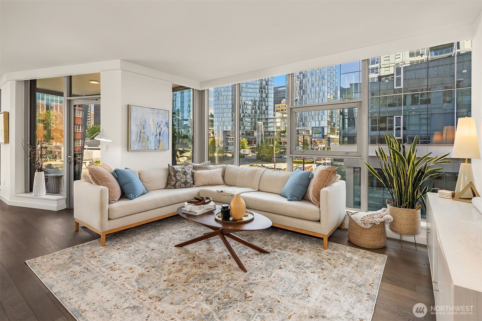 Property Photo:  188  Bellevue Way NE 311  WA 98004 