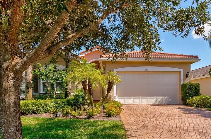 Property Photo:  1965 Grey Falcon Circle SW  FL 32962 