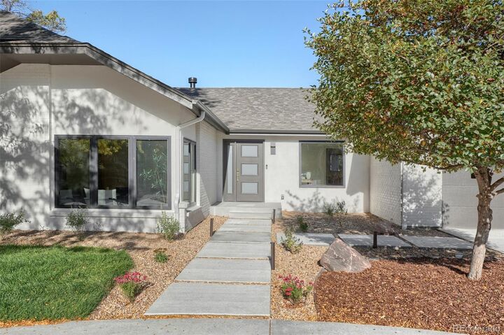 Property Photo: 5273 Idylwild Trail CO 80301