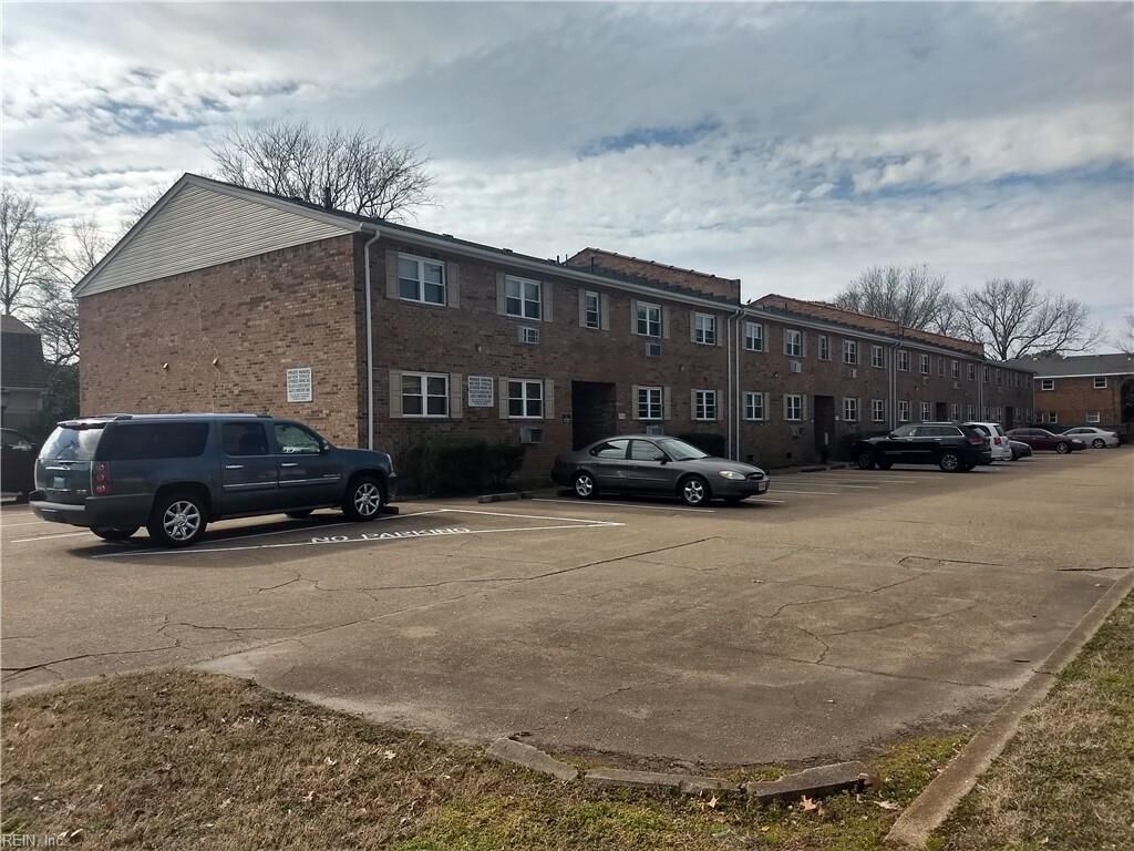 Property Photo:  1437 Kingston Ave 5  VA 23503 